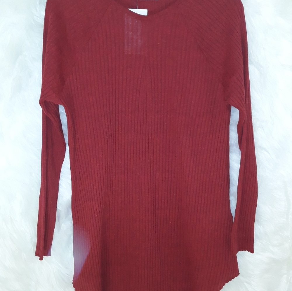 TAVIN BRAND top